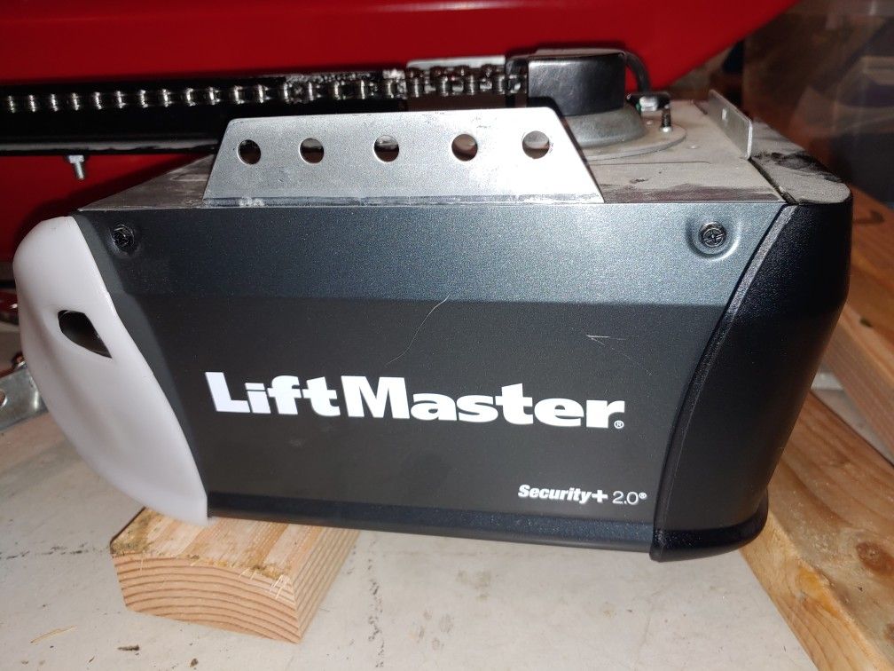 Liftmaster W Garage Door Opener For Sale In Ridgefield Wa Offerup