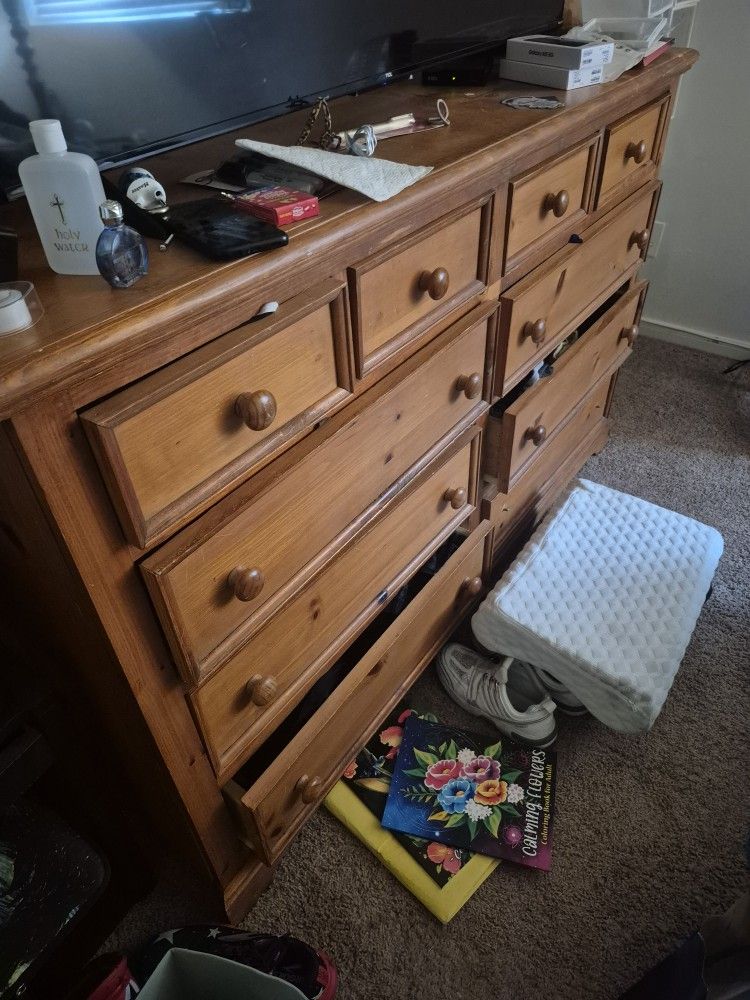 Dresser