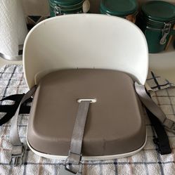Tot Perch Booster Seat With Straps