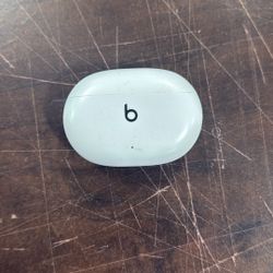 Beats Studio Buds