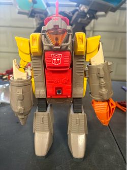 1985 TRANSFORMERS OMEGA SUPREME TANK G1 INCOMPLETE