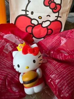 BURGER KING HELLO KITTY