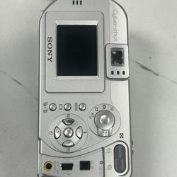 Sony Cyber-shot 3.2MP Digital Camera – 2x Optical Zoom