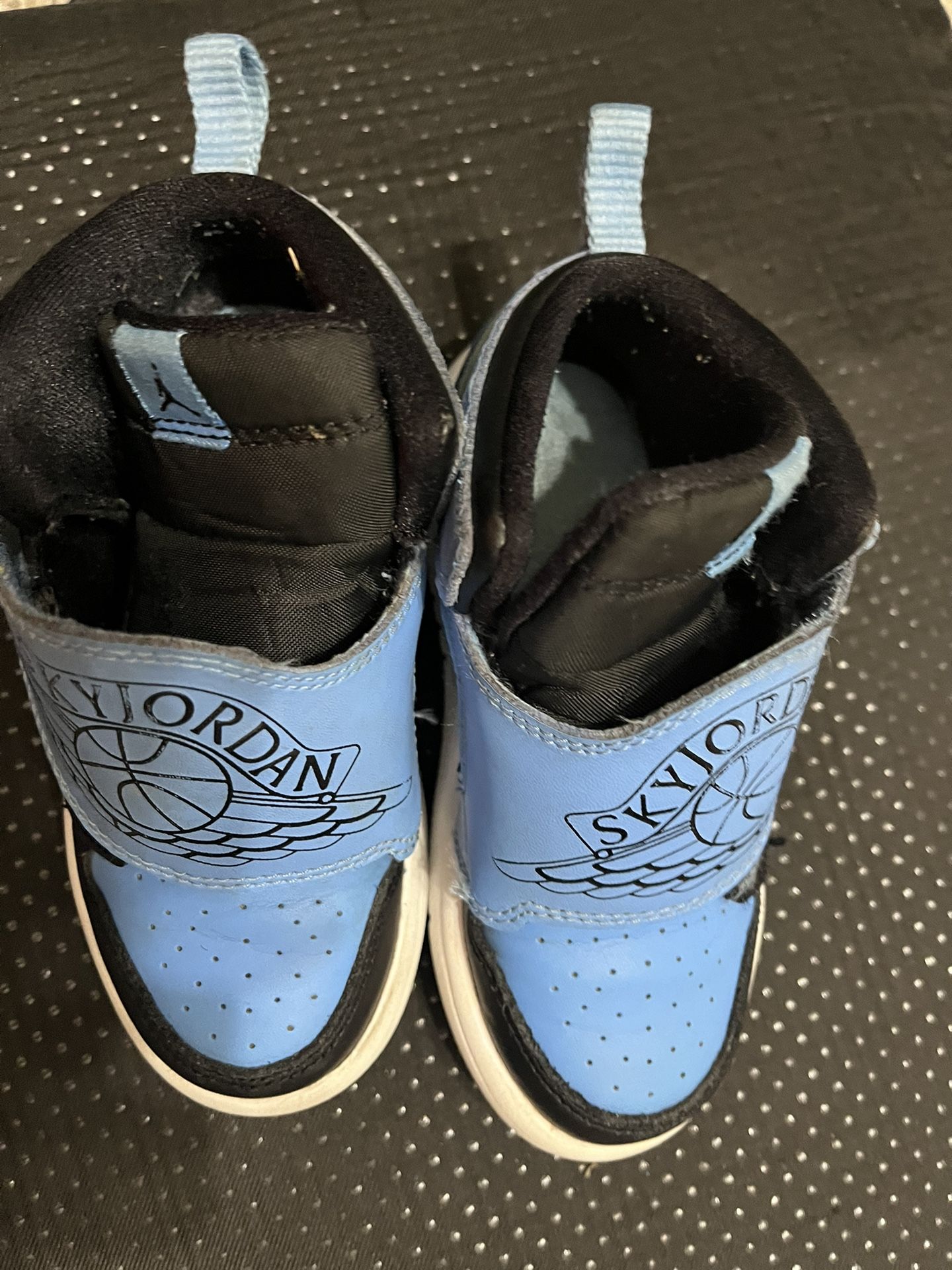 Jordan 1 9c Carolina