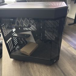 HYTE  Y60 Computer Case