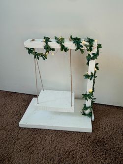 Handmade swing for centerpieces
