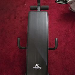 MaxKare Adjustable Sit-Up & Workout Bench – Great Condition