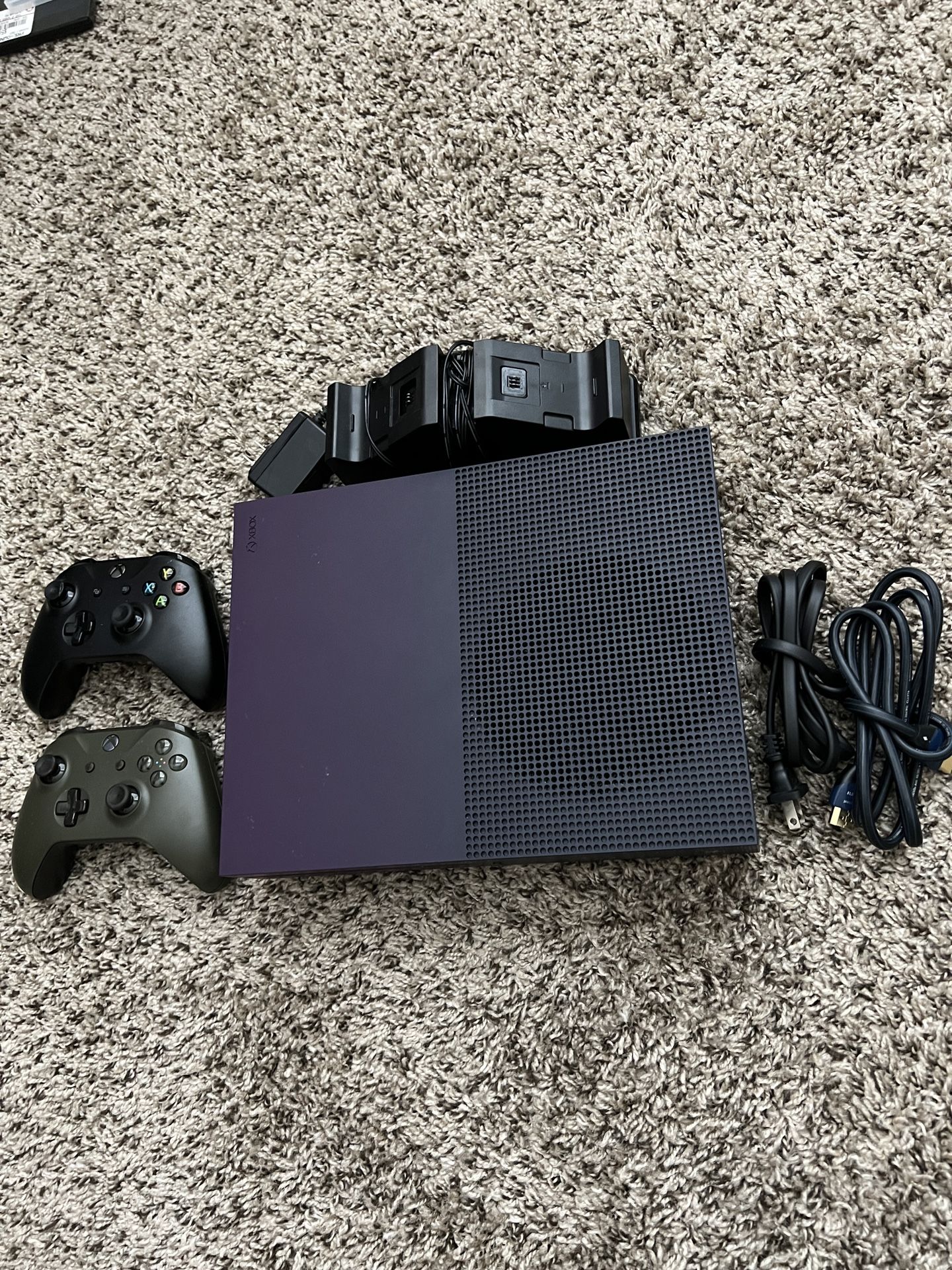 Microsoft Xbox One S 1TB Fortnite Battle Royale Special Edition Console