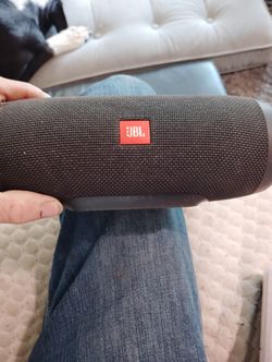 JBL Charge 3