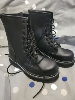 Avenger work boots wide women's