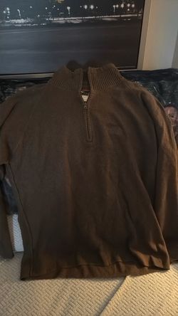 Norris face men’s pullover