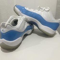 Jordan 11 Retro Low University Blue (2017)