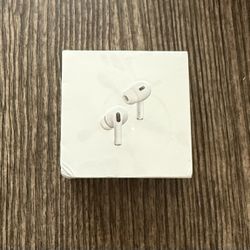 AirPods Pro (2nd Generation) (BEST OFFER TAKES IT)