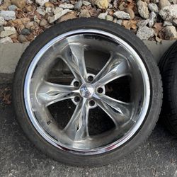 Foose 20’ Rims And Tires