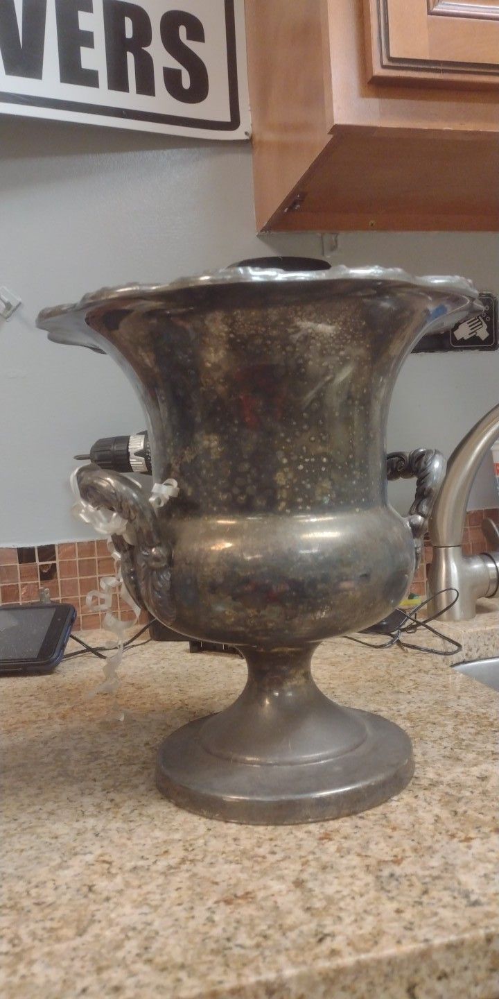 Champagne Holder