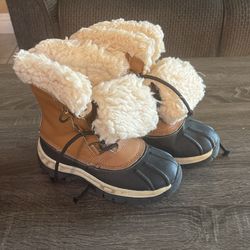 Snow Boots 