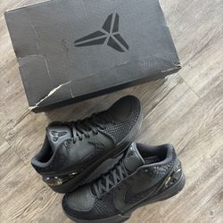 Lightly Used Kobe 4 Protro Gift Of Mamba Size 11