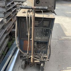 Miller 200 Amp MiG Welder