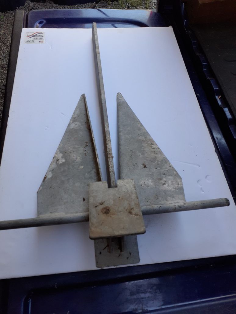 BOAT ANCHOR Hooker M740 552, probably 15 pounds +- 28"x17" for 18'to26' Boat