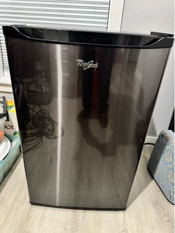 Mini fridge