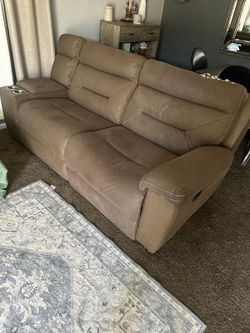 Sofas with recliners pls read⬇️