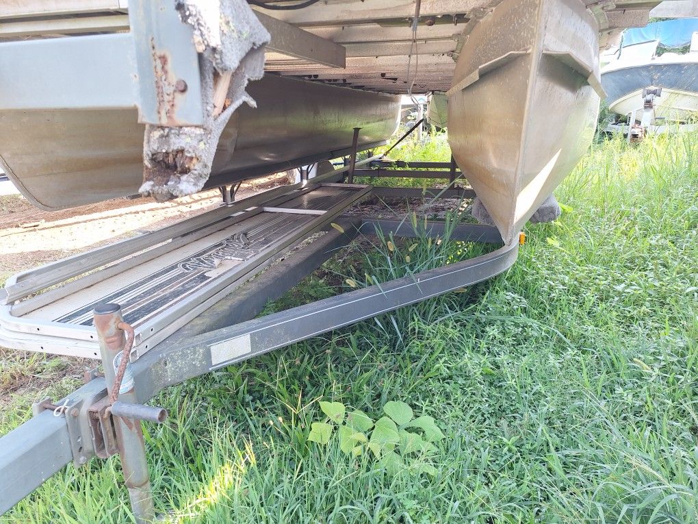 20 Ft Pontoon Trailer And/or 20 Ft Pontoon