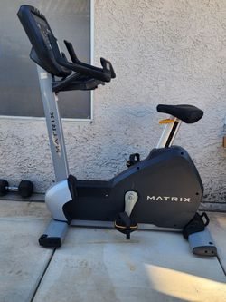 Matrix U-5X Upright Bike