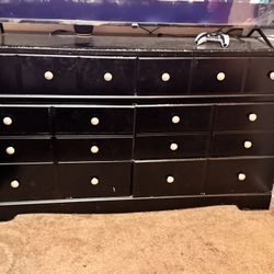 Bedroom Set (Queen Size)
