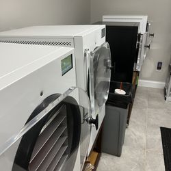 Large HarvestRight Freeze Dryer White - Have 3 Total
