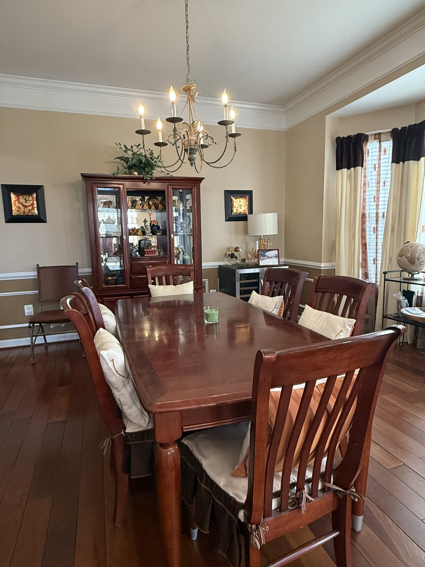 Dinning Table With 6 Chairs and China Cabinet - Solid Wood