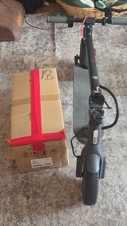 5th Wheel Electric scooter w/ spare parts