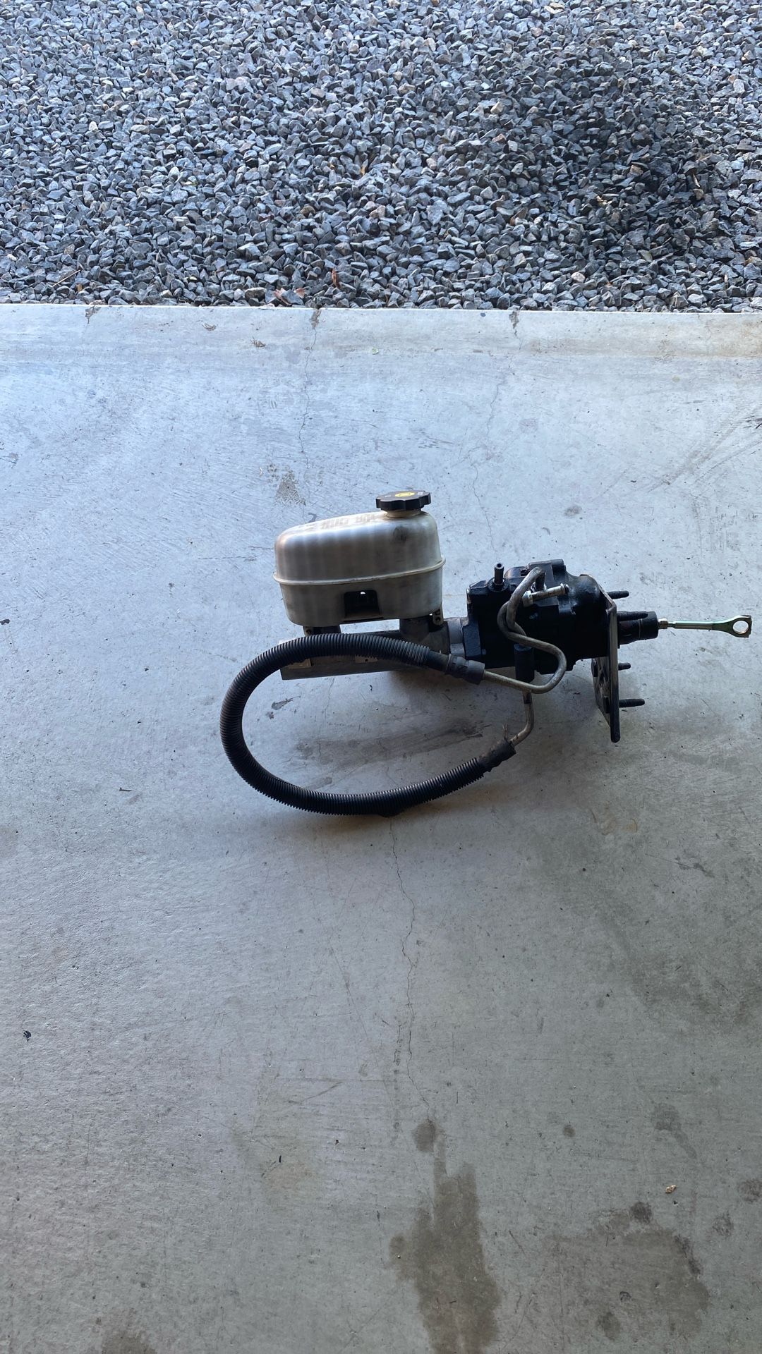 2004 Chevy Tahoe Brake Master And Booster Assembly