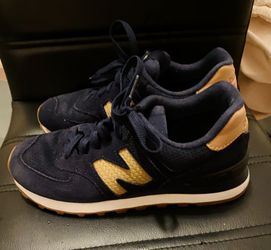 Woman’s New Balance Size 7