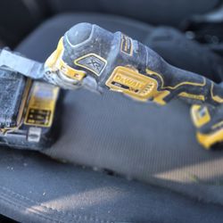 DEWALT TOOLS 