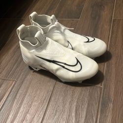 Football Cleats, Size 9