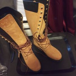 Timberland Women's boot Size 10