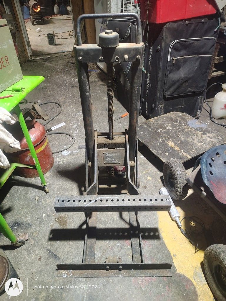 Hein Werner Floor Jack