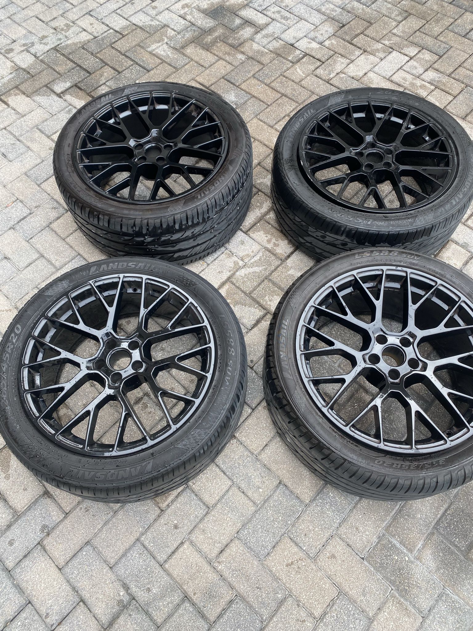 Porsche Rims & Tires