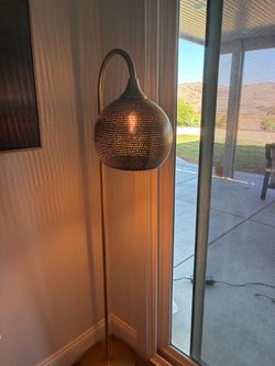 5 foot tall gold floor lamp