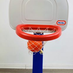 Kids Basketball Hoop With Basketballs - Adjustable For Height And Like New! 