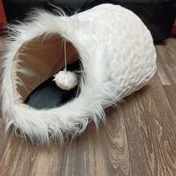 Cat Hut, Whisker City Cheetah Burnout Cat Hut 20"LX10"D