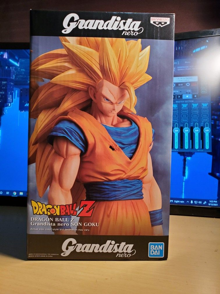 Dragon Ball Z Grandista Nero Son Goku 11-Inch Collectible PVC Figure