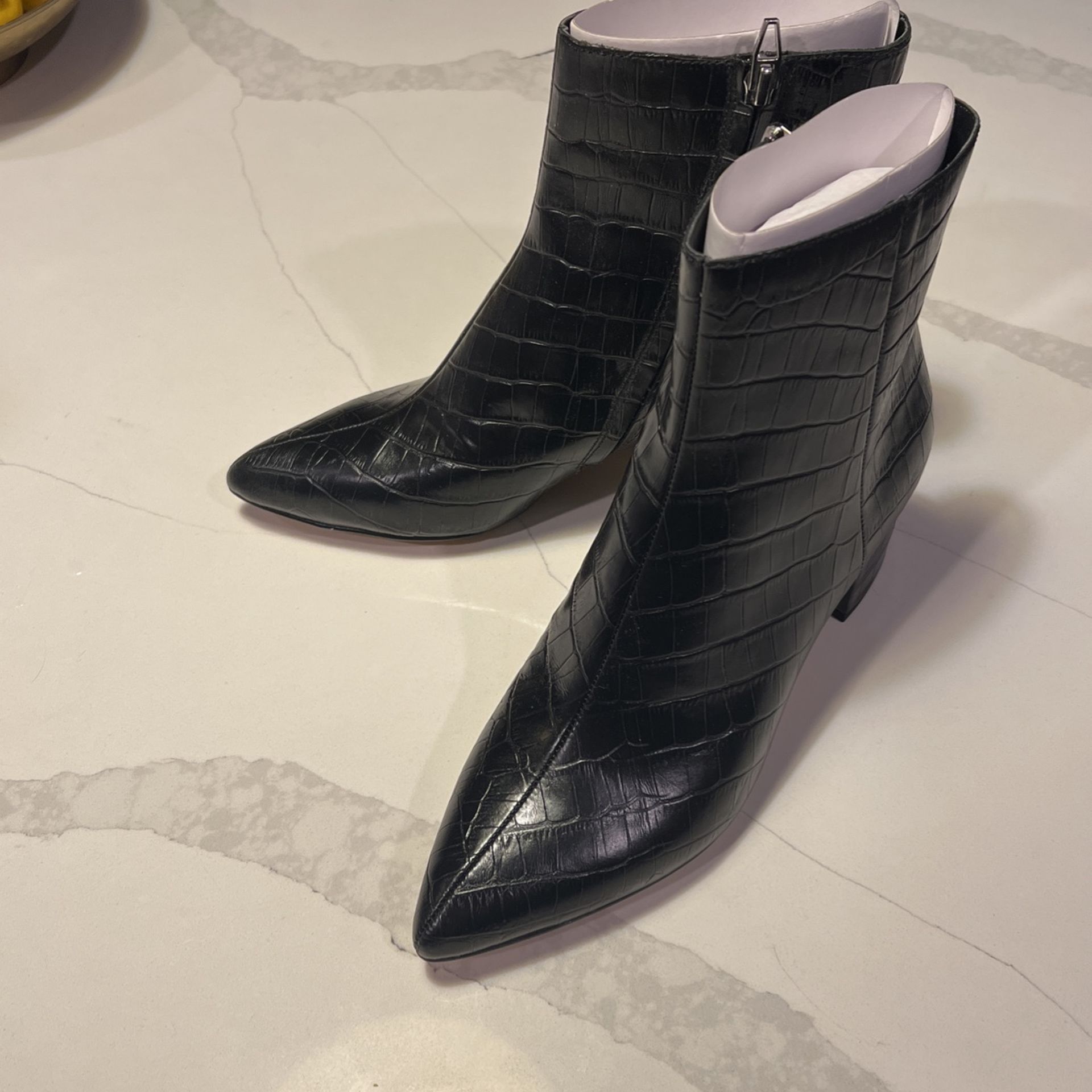 Woman’s Leather Dress Boot