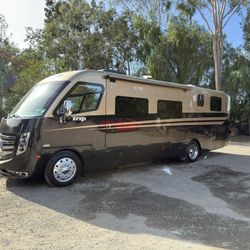 2011 Holiday Rambler Trip 32ft Diesel 65,000 Miles