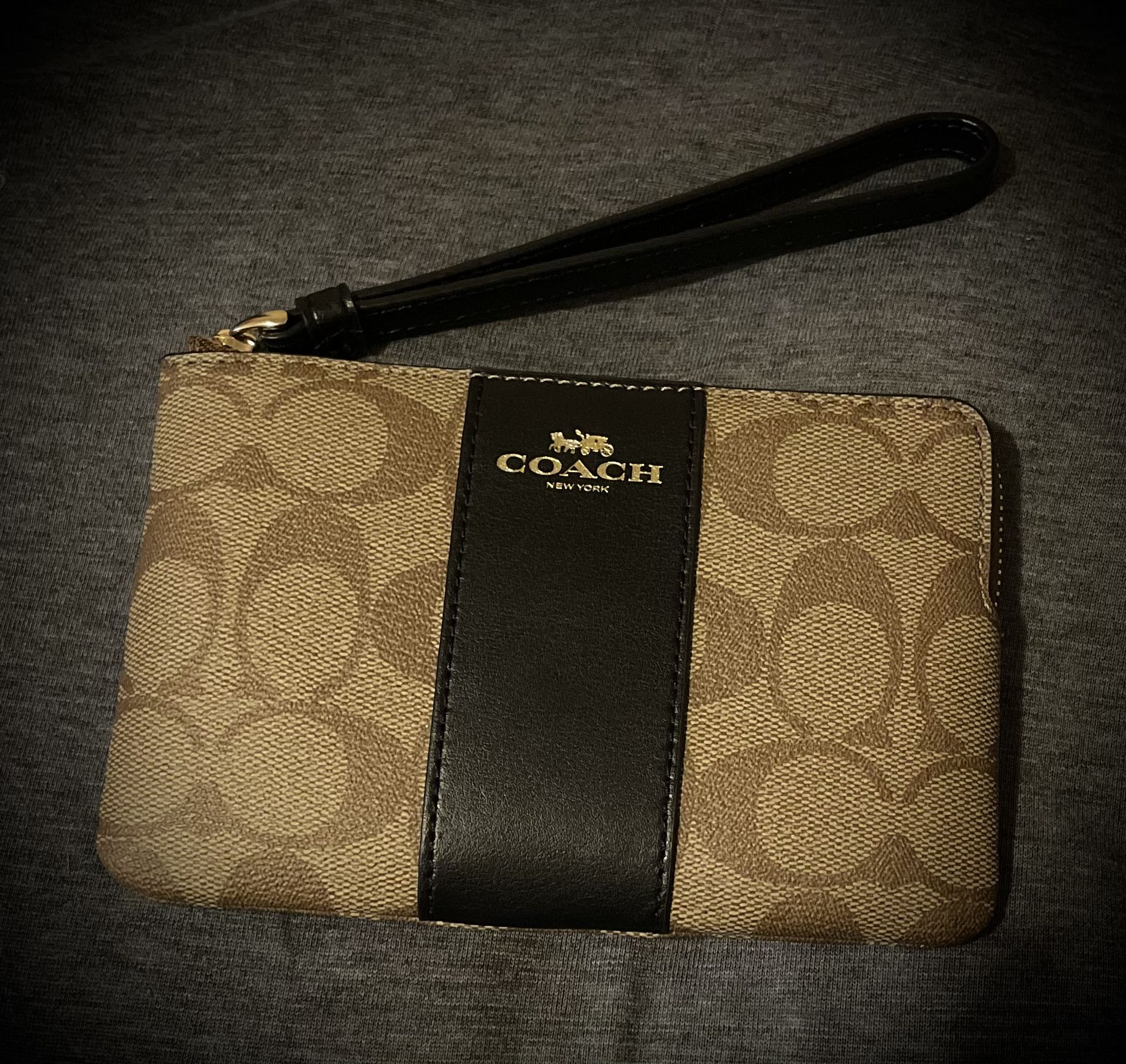 Wristlet
