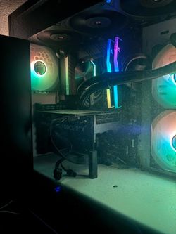 (Gaming Pc/Gaming Monitor)Price Negotiable