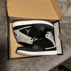 Jordan 1 Flight 