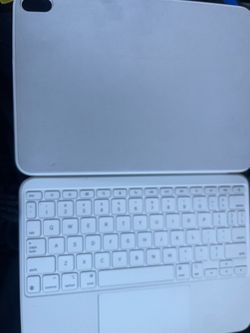 Apple Magic Keyboard folio for iPad