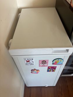 White Chest Freezer Compact