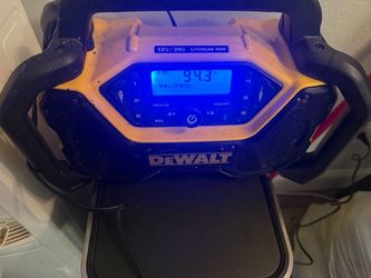 DeWalt 12V/20V Jobsite Bluetooth Radio